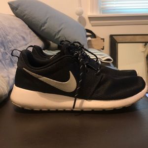Nike Roshes